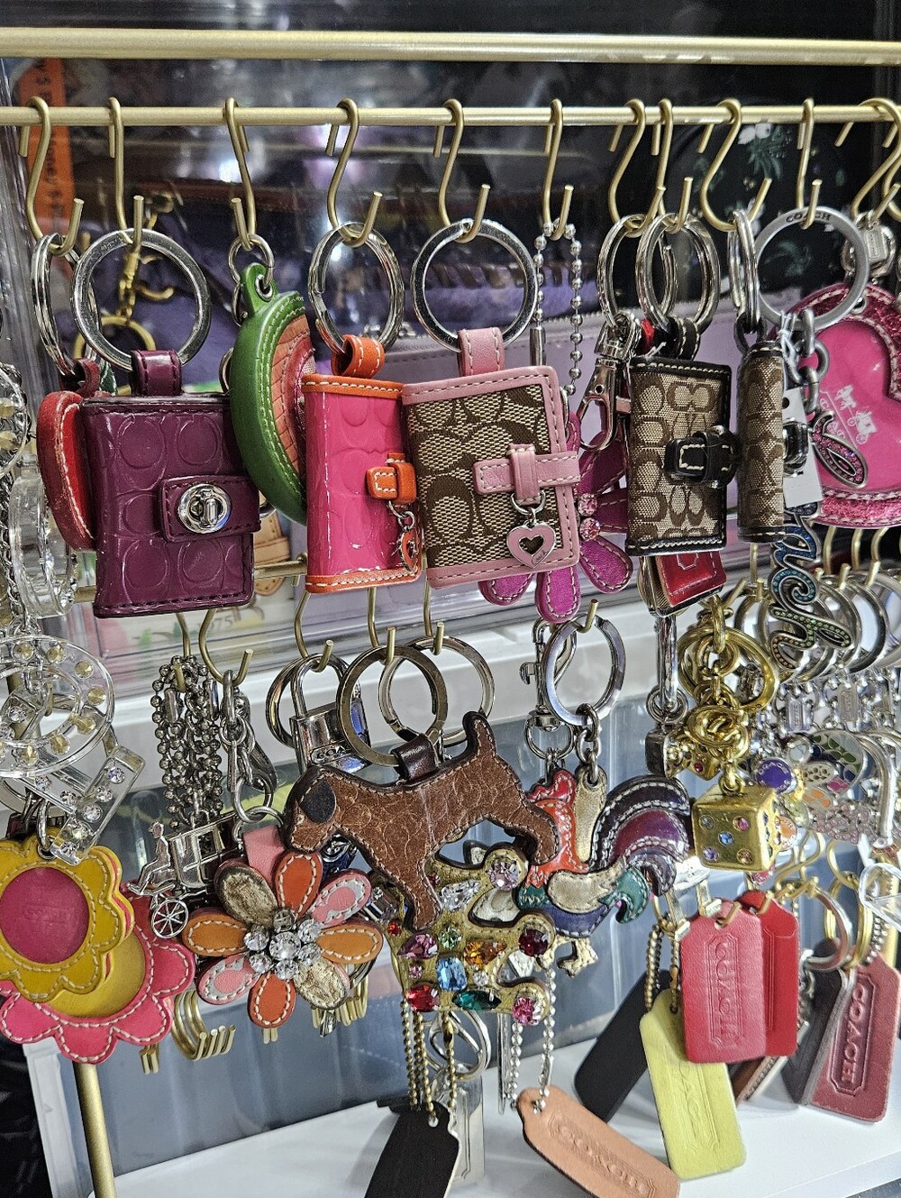 Vintage Coach Charm Drop Coming Soon • Rare Keychains, Bag Charms & Accessories - Picture 3 of 8